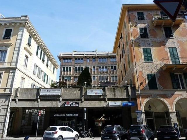 Appartamento in vendita di 131 m² in Corso Giuseppe Garibaldi