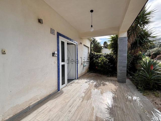 Appartamento in vendita di 131 m² in Lungomare Colonna