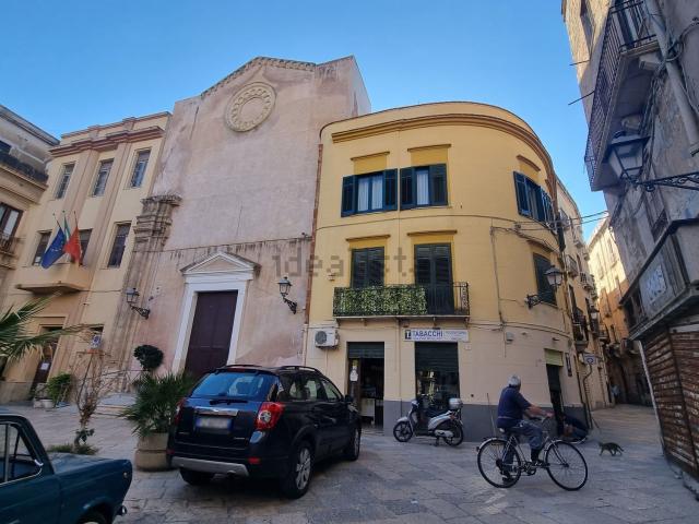 Appartamento in vendita di 131 m² in Piazza San Francesco di Paola, 28