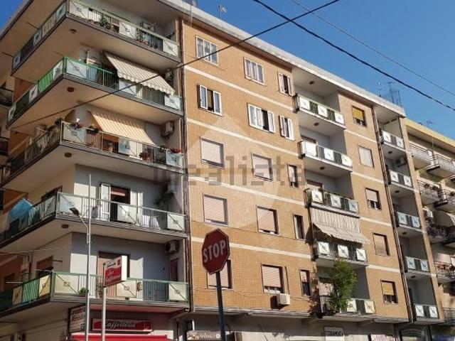 Appartamento in vendita di 131 m² in Strada Statale 18 Tirrena Inferiore, 1