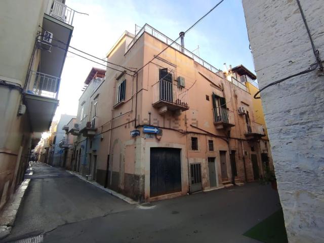 Appartamento in vendita di 118 m² in Via Colonna, 20