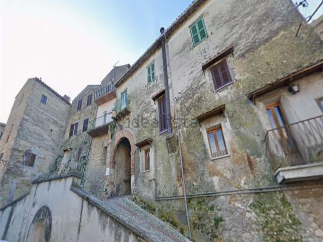 Appartamento in vendita di 132 m² in Via Coronari, 35