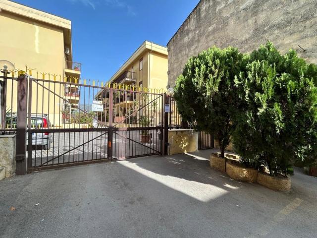Appartamento in vendita di 132 m² in Via Cruillas, 171