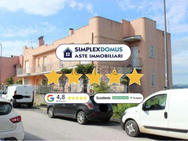 Appartamento in vendita di 132 m² in Via Alcide de Gasperi