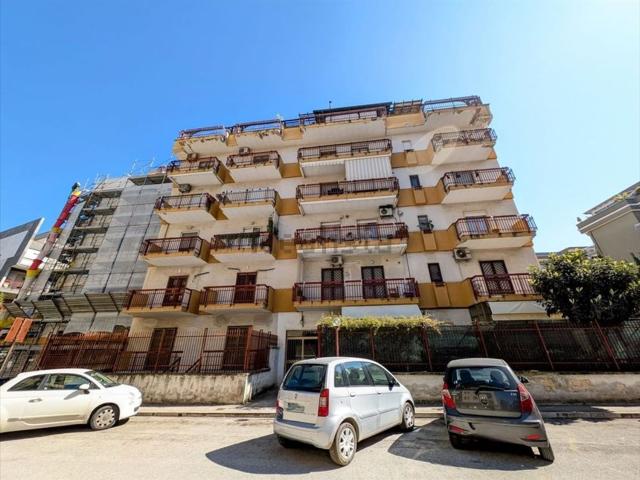 Appartamento in vendita di 132 m² in Via Avvocato Enrico de Nicola