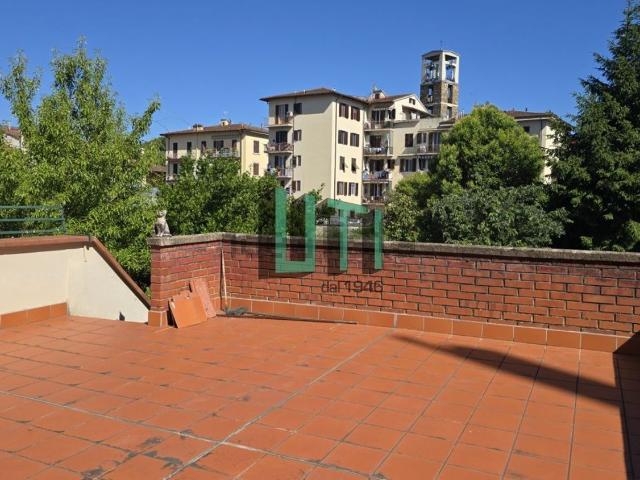 Appartamento in vendita di 132 m² in Via Gherardo Caponsacchi