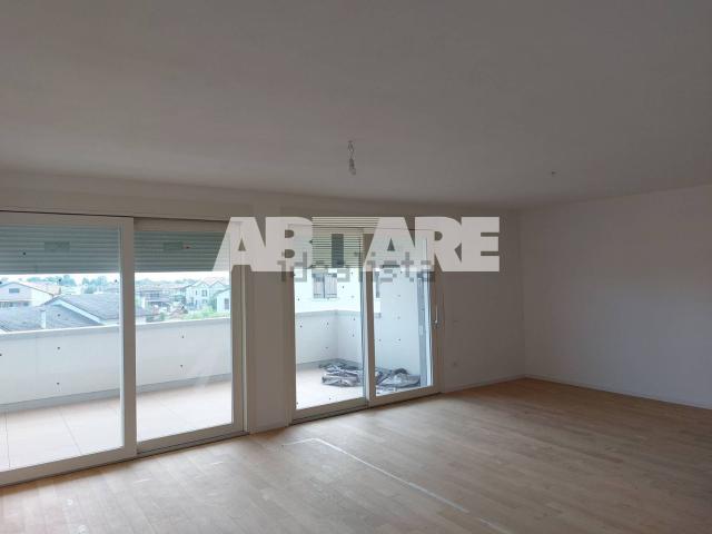 Appartamento in vendita di 132 m² in Via Ghirada, 105