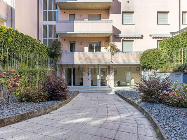 Appartamento in vendita di 132 m² in Via Giacomo Matteotti