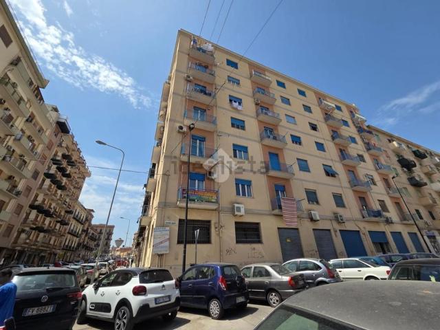 Appartamento in vendita di 132 m² in Via Gian Filippo Ingrassia, 42