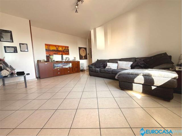 Appartamento in vendita di 132 m² in Via Grazia Deledda, 7