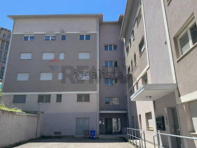 Appartamento in vendita di 132 m² in Via dei Piceni, 7