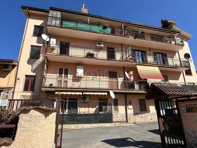 Appartamento in vendita di 132 m² in Via dei Pioppi, 214