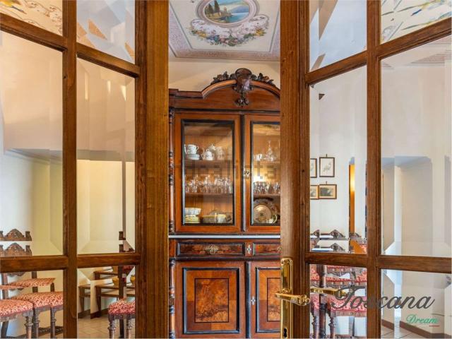 Appartamento in vendita di 132 m² in Via della Libertà, 22