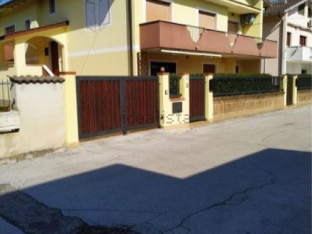 Appartamento in vendita di 132 m² in Via Forlì