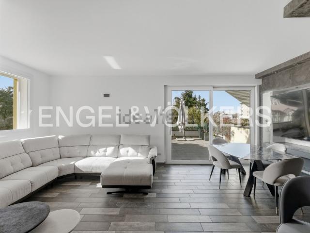 Appartamento in vendita di 132 m² in Via Francesco Baracca, 3
