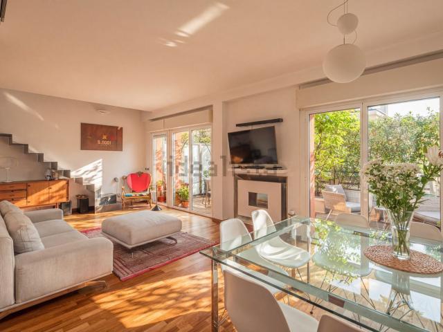 Appartamento in vendita di 132 m² in Via Francesco de Sanctis, 41