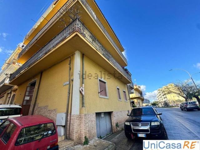 Appartamento in vendita di 132 m² in Via Italo Svevo, 2