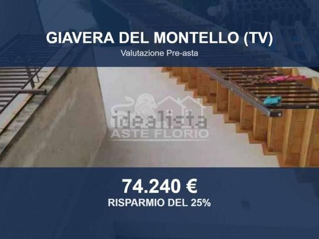 Appartamento in vendita di 132 m² in Via Lanceri Firenze, 27