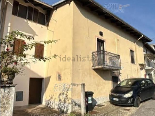 Appartamento in vendita di 132 m² in Via Mombello, 12