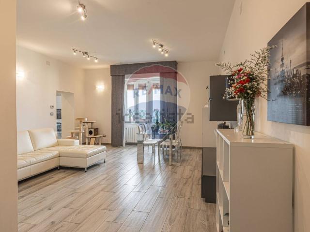 Appartamento in vendita di 132 m² in Via Napoli, 115