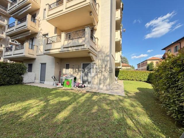 Appartamento in vendita di 132 m² in Via Stefano da Seregno, 100