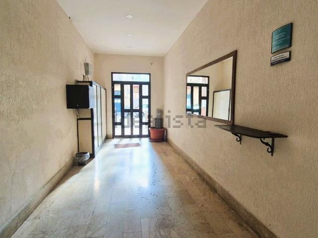 Appartamento in vendita di 132 m² in Via Pier Santi Mattarella, 31
