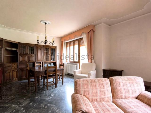 Appartamento in vendita di 132 m² in Via Quinto Settano