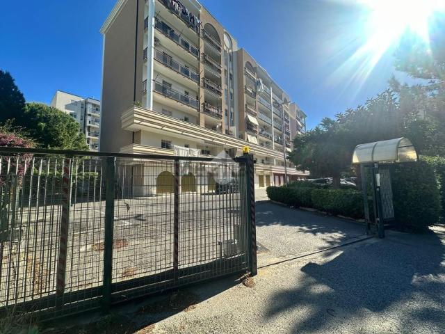 Appartamento in vendita di 132 m² in Via R. Guttuso, 11