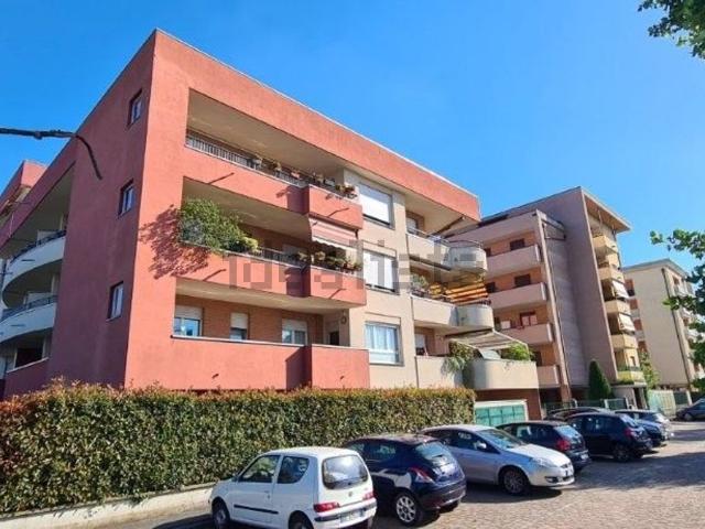 Appartamento in vendita di 132 m² in Via Romagna, 31