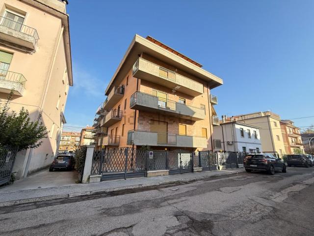 Appartamento in vendita di 132 m² in Via Renato Tozzi Condivi, 7