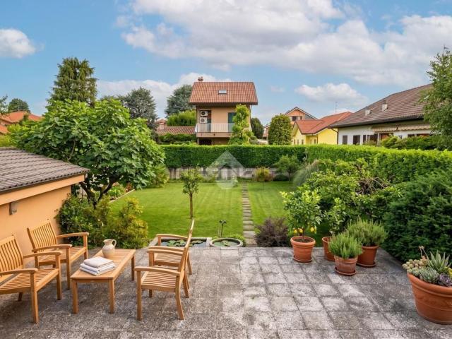 Appartamento in vendita di 132 m² in Via Resegone