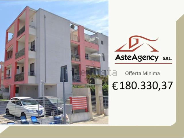 Appartamento in vendita di 132 m² in Via Tirino, 185