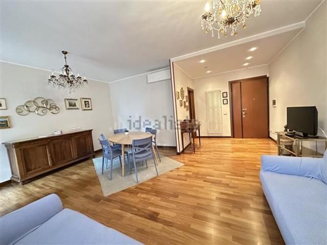 Appartamento in vendita di 132 m² in Via Umberto Saba