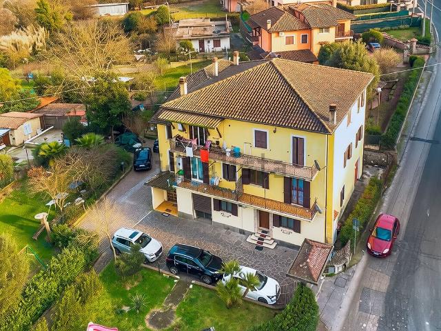Appartamento in vendita di 132 m² in Via Valle Raina