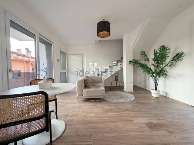 Appartamento in vendita di 132 m² in Viale Enrico Tazzoli, 1