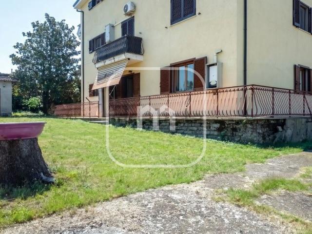 Appartamento in vendita di 133 m² in Via Colle Farina, 56