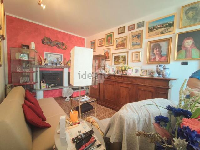 Appartamento in vendita di 133 m² in Via Circonvallazione, 69
