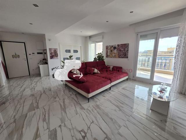 Appartamento in vendita di 133 m² in Via Giovanni Jatta