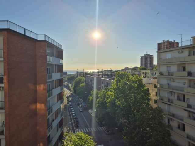 Appartamento in vendita di 133 m² in Via del Lloyd, 4