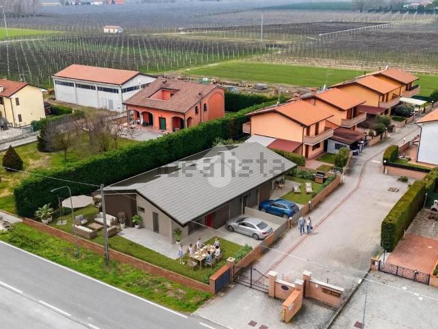 Appartamento in vendita di 133 m² in Via della Chiesa