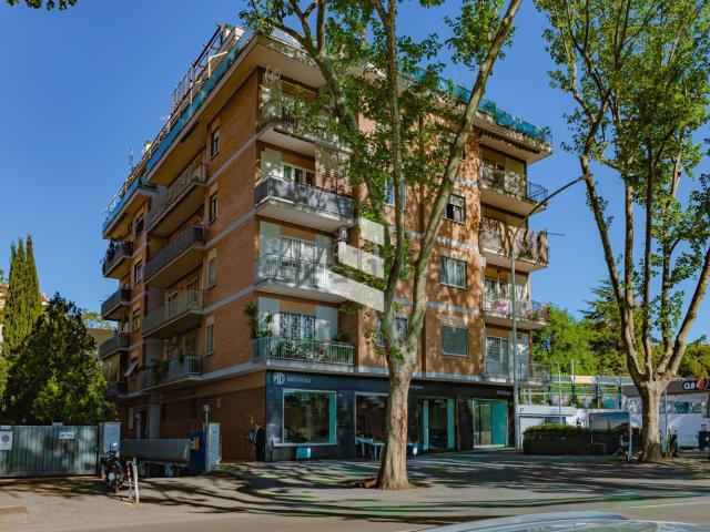 Appartamento in vendita di 133 m² in Via della Magliana