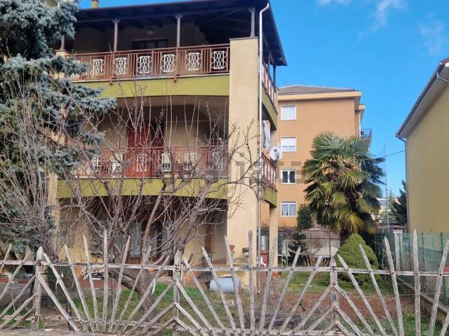 Appartamento in vendita di 133 m² in Via della Repubblica