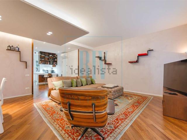 Appartamento in vendita di 133 m² in Via Francesco Baracca, 7