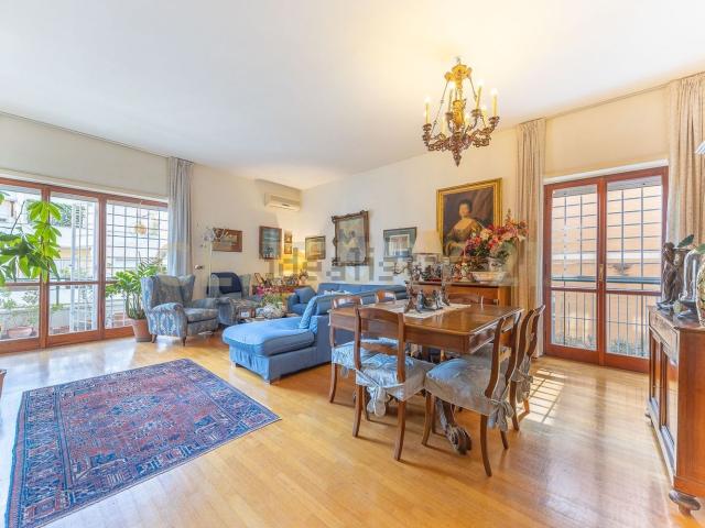 Appartamento in vendita di 133 m² in Via Luigi Gallo, 25