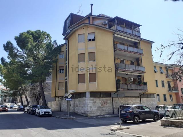 Appartamento in vendita di 133 m² in Via Michelangelo Buonarroti