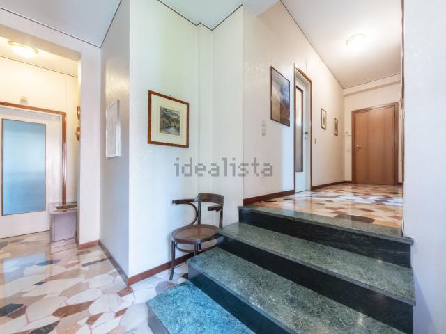 Appartamento in vendita di 133 m² in Via Negroli, 24