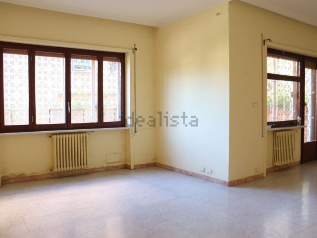 Appartamento in vendita di 133 m² in Via Roncegno, 35