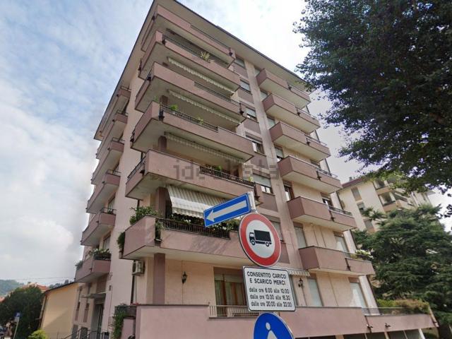 Appartamento in vendita di 133 m² in Via XXV Aprile, 2