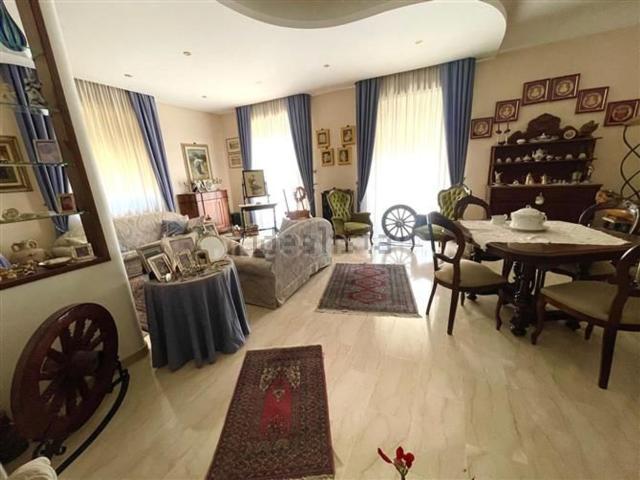 Appartamento in vendita di 133 m² in Viale Teracati