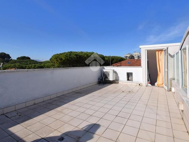 Appartamento in vendita di 133 m² in Viale Derna, 51